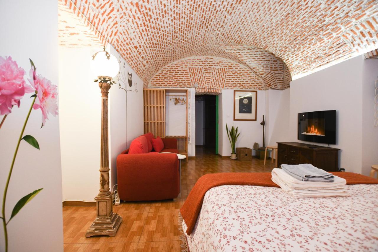 Encomienda Guest House Madrid Exterior foto